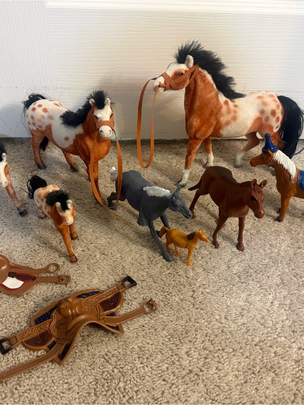 Assorted Horses and Saddles Playset